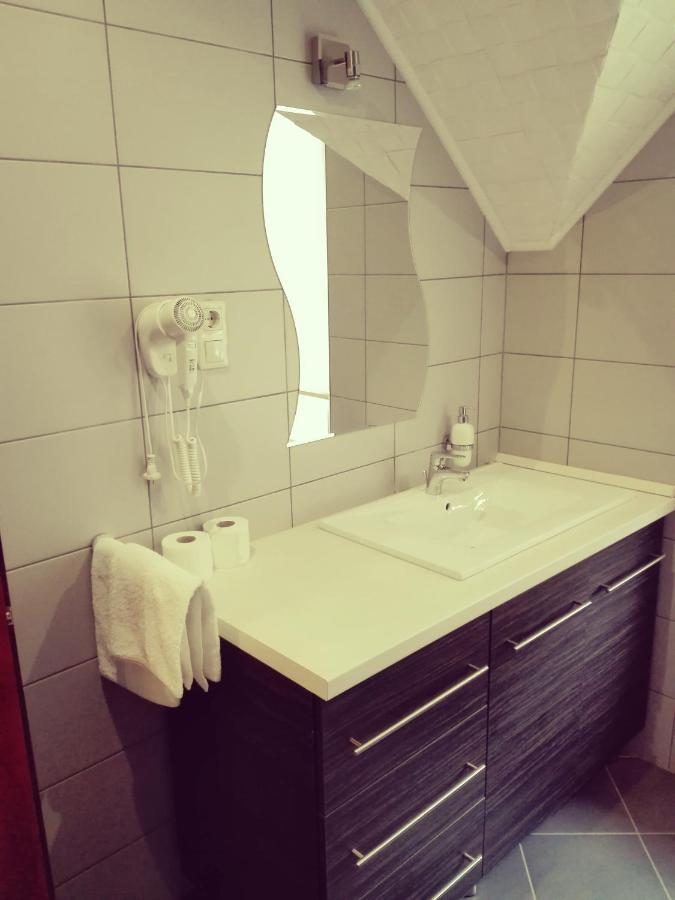Főnix Apartmanház Nagypáli Esterno foto